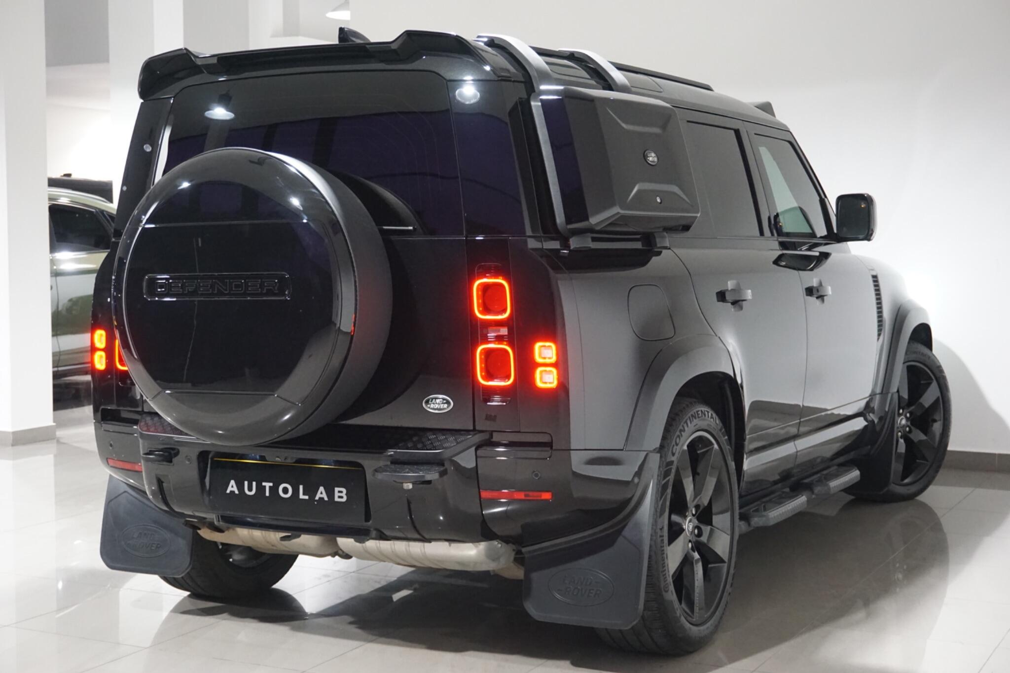 Land Rover Defender 110 3.0 D300 MHEV X-Dynamic HSE Auto 4WD Euro 6 (s/s) 5dr